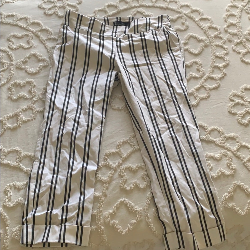 Women’s Dress Capris